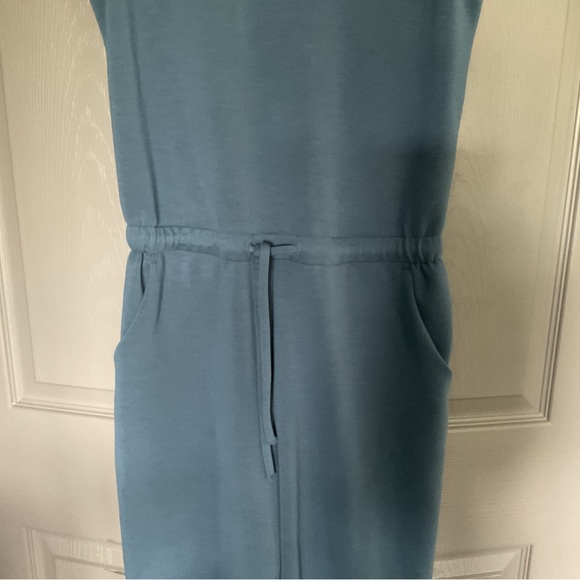 32 Degrees Sleeveless Blue Jumpsuit - Picture 3 of 4